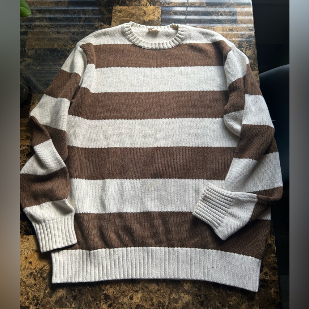 Brandy Melville sweater